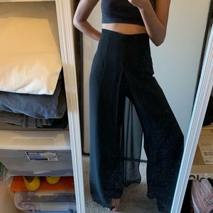 Wide leg pants